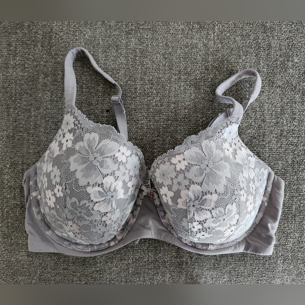 Victoria's Secret Bra In Purplish Grey